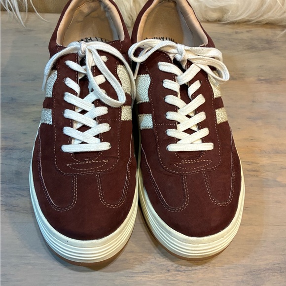 Madden Girl Livvey Platform Sneaker Burgundy with Cream Accents - Picture 4 of 8
